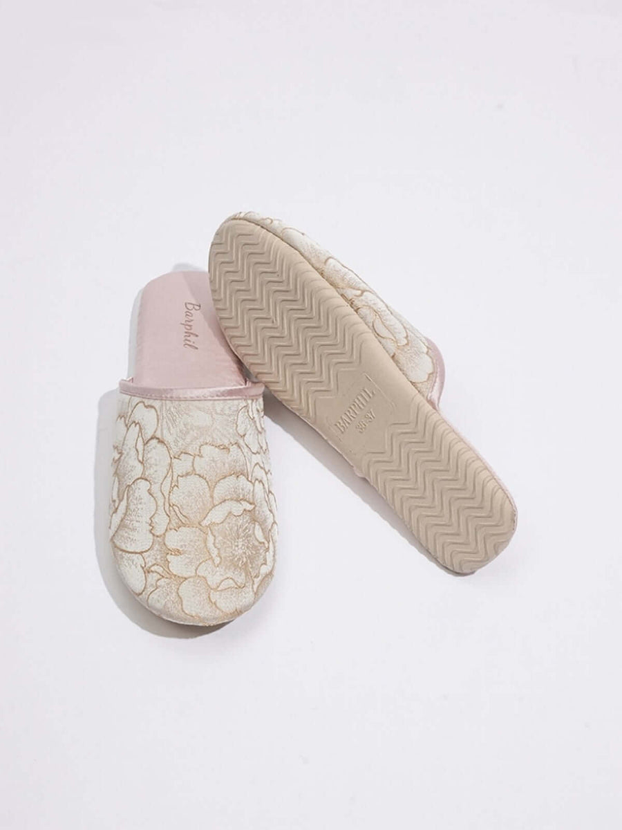 Luxury Silk Robe pajama sets for women Best Gift Guide for her Wedding Gift | Ulivary